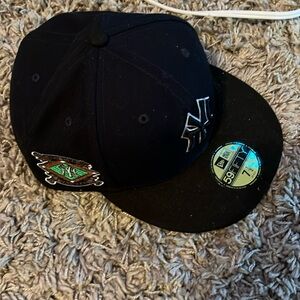 I’m selling: Men baseball hat NY style